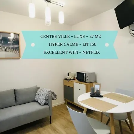 Bel Immeuble Renove Dans Le Coeur Historique Apartamento *